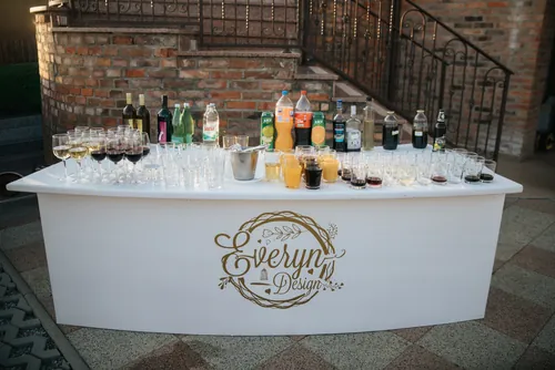 vjencanje-07-kartica Bar s pićima pripremljen za goste, vjenčanje na OPG Stipino